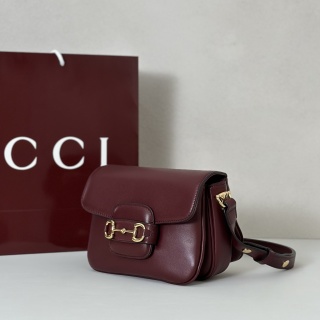 GUCCI 2026 SS 구찌가방 토트백 패드락 미듐 숄더백 쟈가드  여성 가방 커스텀급 A847064