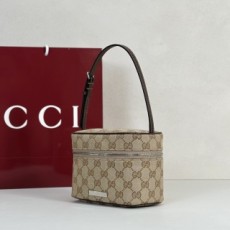 GUCCI 2026 SS 구찌가방 토트백 패드락 미듐 숄더백 쟈가드  여성 가방 커스텀급 A00231