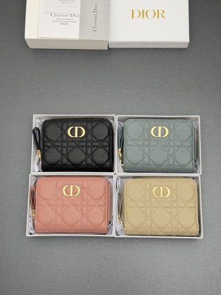디올 DIOR 2026 SS 에나멜 CD로고 3단 반지갑 커스텀급