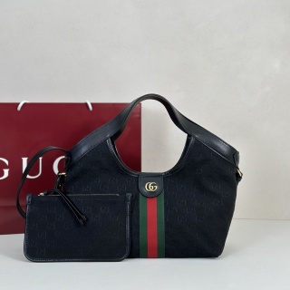 GUCCI 2026 SS 구찌가방 토트백 패드락 미듐 숄더백 쟈가드  여성 가방 커스텀급860845