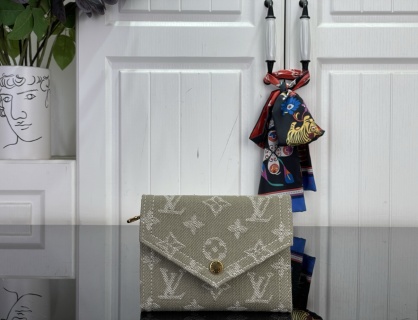 LOUIS VUITTON 2026 SS 루이비통 M27707 여성 장지갑 커스텀급