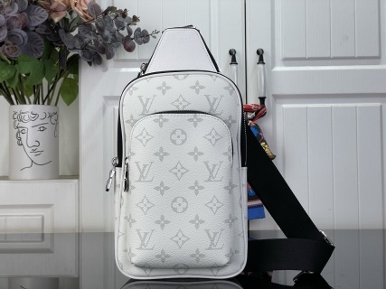 LOUIS VUITTON 2026 SS 루이비통 모노그램 M28397 스피디 토트백  가방 커스텀급