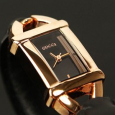 GUCCI 구찌 블랙판 여성시계 2531