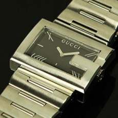 GUCCI 구찌 G로고 블랙판 남성시계