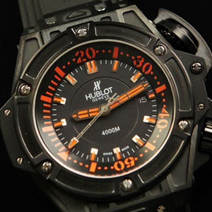 HUBLOT 위블로 DIVER 4000 다이버 4000 /블랙스틸 시계
