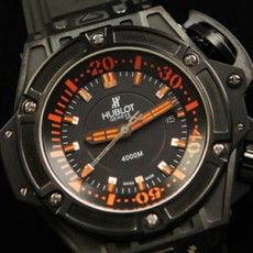 HUBLOT 위블로 DIVER 4000 다이버 4000 /블랙스틸 시계