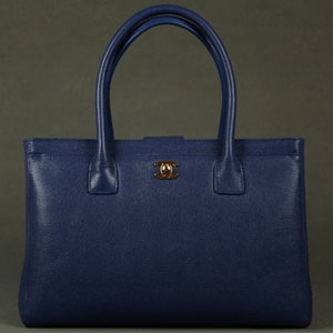 CHANEL 샤넬 올슨 서프백 캐비어 네이비 커스텀급