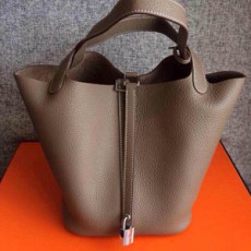 HERMES 에르메스 피코탄백
