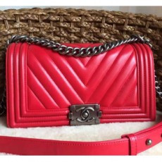 CHANEL 샤넬 보이백 여성가방
