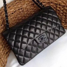 CHANEL 샤넬 블랙로고 클래식 여성가방