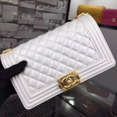CHANEL 샤넬 보이백 여성가방