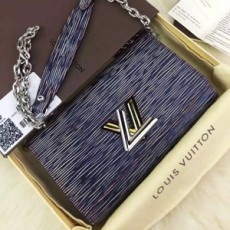 LOUIS VUITTON 루이비통 트위스트 체인 월릿 크로스백