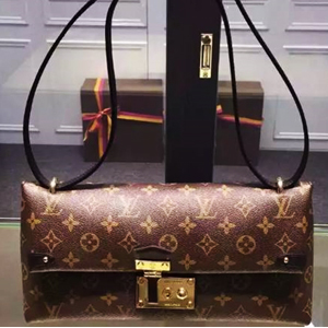 LOUIS VUITTON 루이비통 M41693 삭 트라이앵글 PM 커스텀급