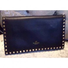 Valentino 발렌티노 락스터드 클러치백 커스텀급 VL3025