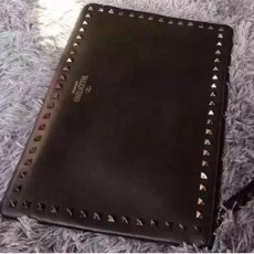 Valentino 발렌티노 락스터드 클러치백 커스텀급 VL3027