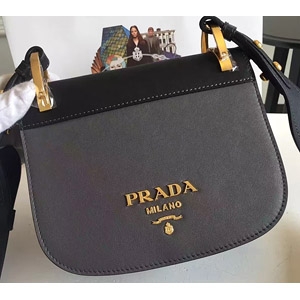 PRADA 프라다 커스텀급 파이오니어 숄더백