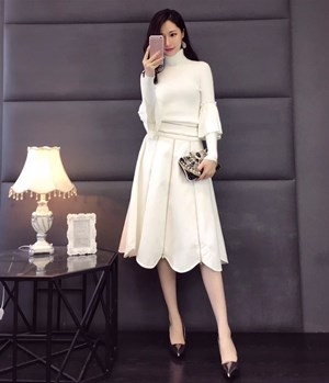 끌로에 니트 프릴 상의 지퍼 러플 치마 세트