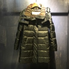 버버리 퀄팅 2중카라 후드 여성 롱패딩