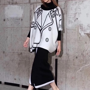 샤넬 캐릭터 무늬 여성 가디건 스커트 세트