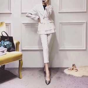 디올 스트라이프 프릴 여성 자켓 바지 세트