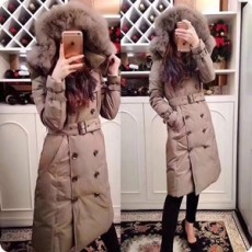 버버리 단추장식 포켓 벨트 여우퍼 여성 롱패딩