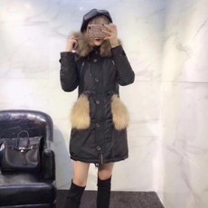 버버리 여우퍼 포켓장식 여성 롱패딩