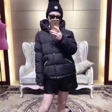 몽클레어 지퍼포켓 퀄팅 여성 반패딩