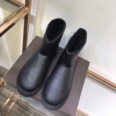 루이비통 에삐라인 슈프림 양털안감 여성 쇼트부츠