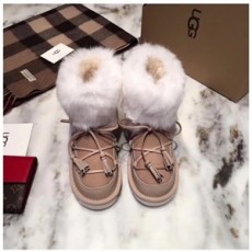 UGG 태슬장식 양털안감 여성 쇼트부츠