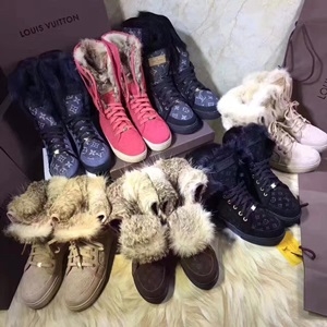 루이비통 모노그램 토끼퍼 여성 롱부츠