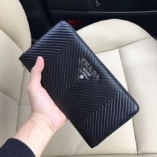 프라다 V퀄팅 금속로고 블랙 지퍼돌이 장지갑 파우치