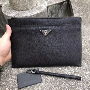 프라다 삼각로고 블랙 지퍼 손잡이 파우치백