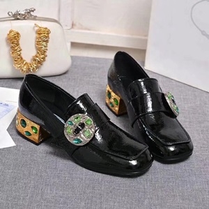 프라다 큐빅 악세사리 에나멜 여성 신발