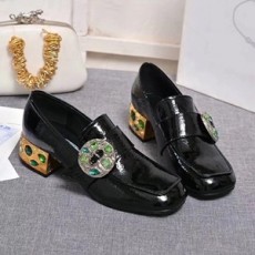 프라다 큐빅 악세사리 에나멜 여성 신발