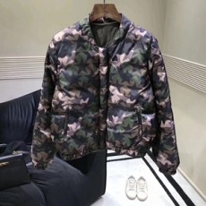 발렌티노 디지털무늬 포켓 짚업 여성 패딩