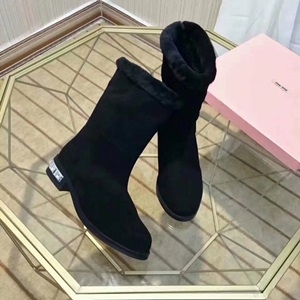 미우미우 스웨이드 큐빅 블랙 여성 쇼트부츠