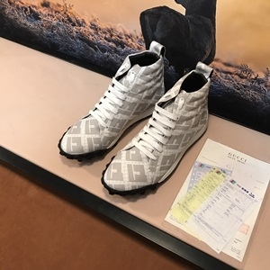 구찌 쟈가드 체크무늬 하이탑 남성 슈즈