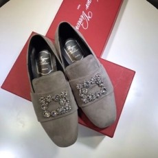 로저비비에 큐빅버클 스웨이드 여성 슈즈