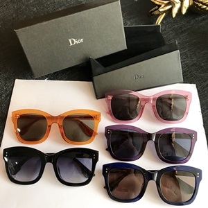 디올 캐릭터 금속로고 여성 선글라스