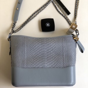 샤넬 가브리엘 호보백 뱀피 민트 체인 숄더백 커스텀