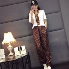 루이비통 화이트 반팔티 모노그램 바지 스카프