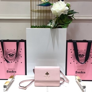 구찌 벌캐릭터 똑딱이 스트랩 크로스백 498097 커스텀