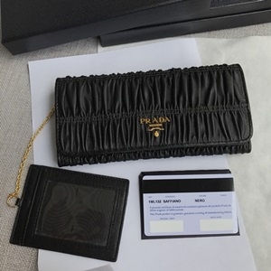 프라다 쭈글이 양가죽 똑딱이 체인 파우치백 커스텀