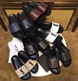 생로랑 금속로고 투톤 남성 슬리퍼