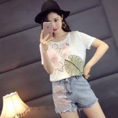 디앤지 화이트 플라워 자수 반팔티 청반바지