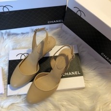 샤넬 금속버클 CC로고 여성 구두