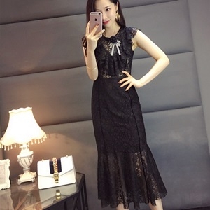 발렌티노 레이스 리본장식 프릴 원피스