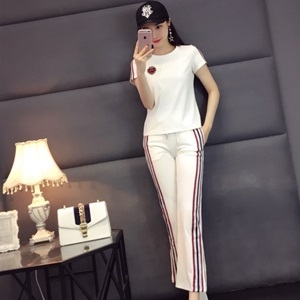 모스키노 캐릭터 자수 줄무늬 반팔티 바지 세트