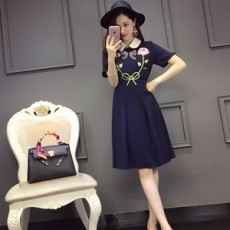 구찌 캐릭터 자수 카라 반팔 주름 원피스