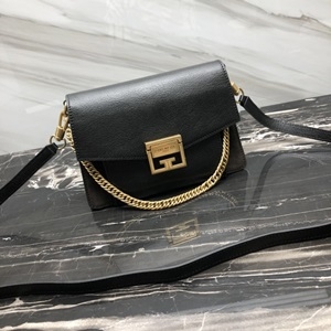 지방시 GV3 체인 금속버클 크로스백 미듐 커스텀